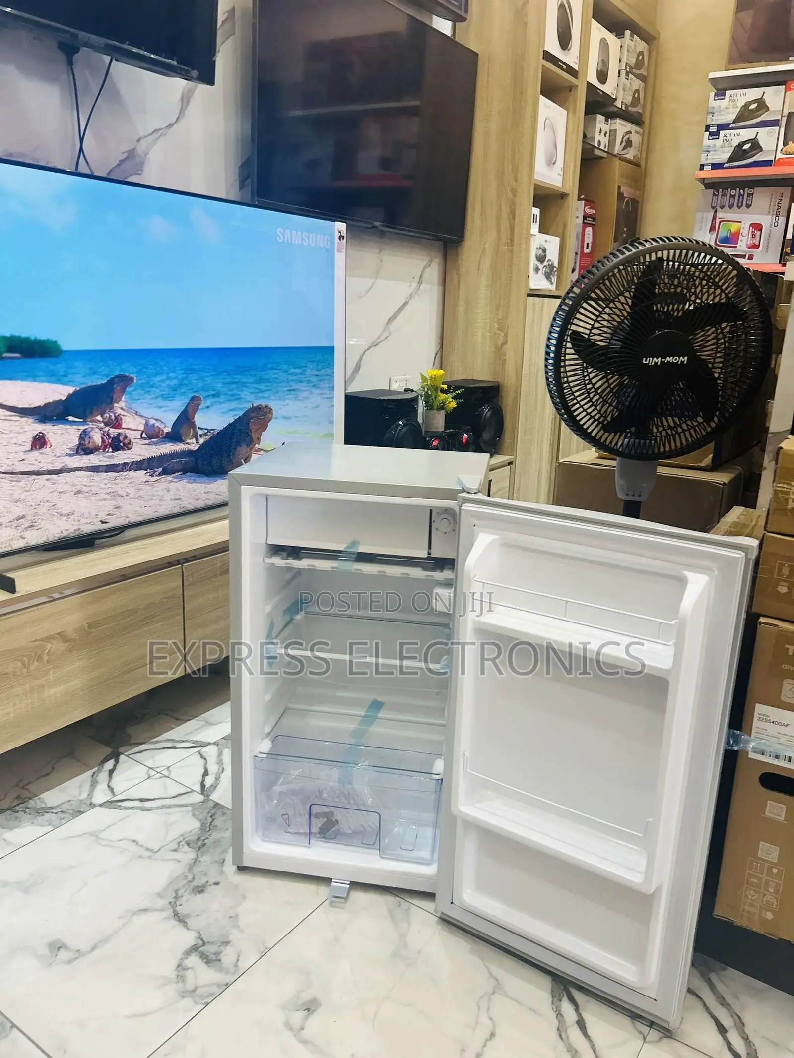 Foreign Standard Zara1-11s Single Door Fridge.