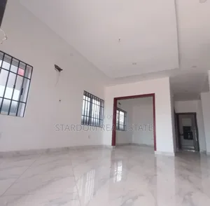 3bdrm Duplex in School Junction for sale