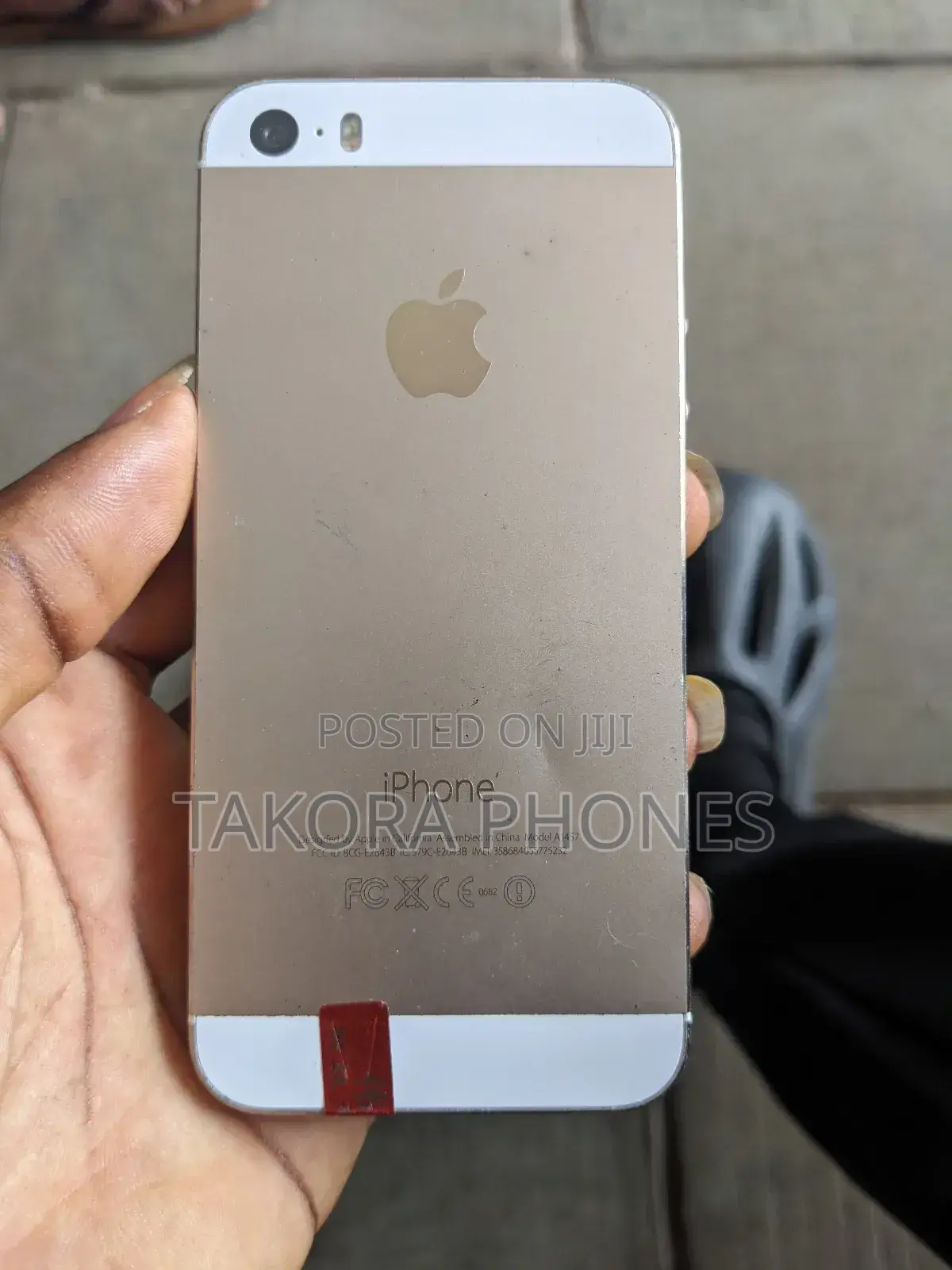 Apple iPhone 5s 16 GB Gold
