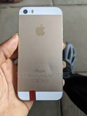 Apple iPhone 5s 16 GB Gold