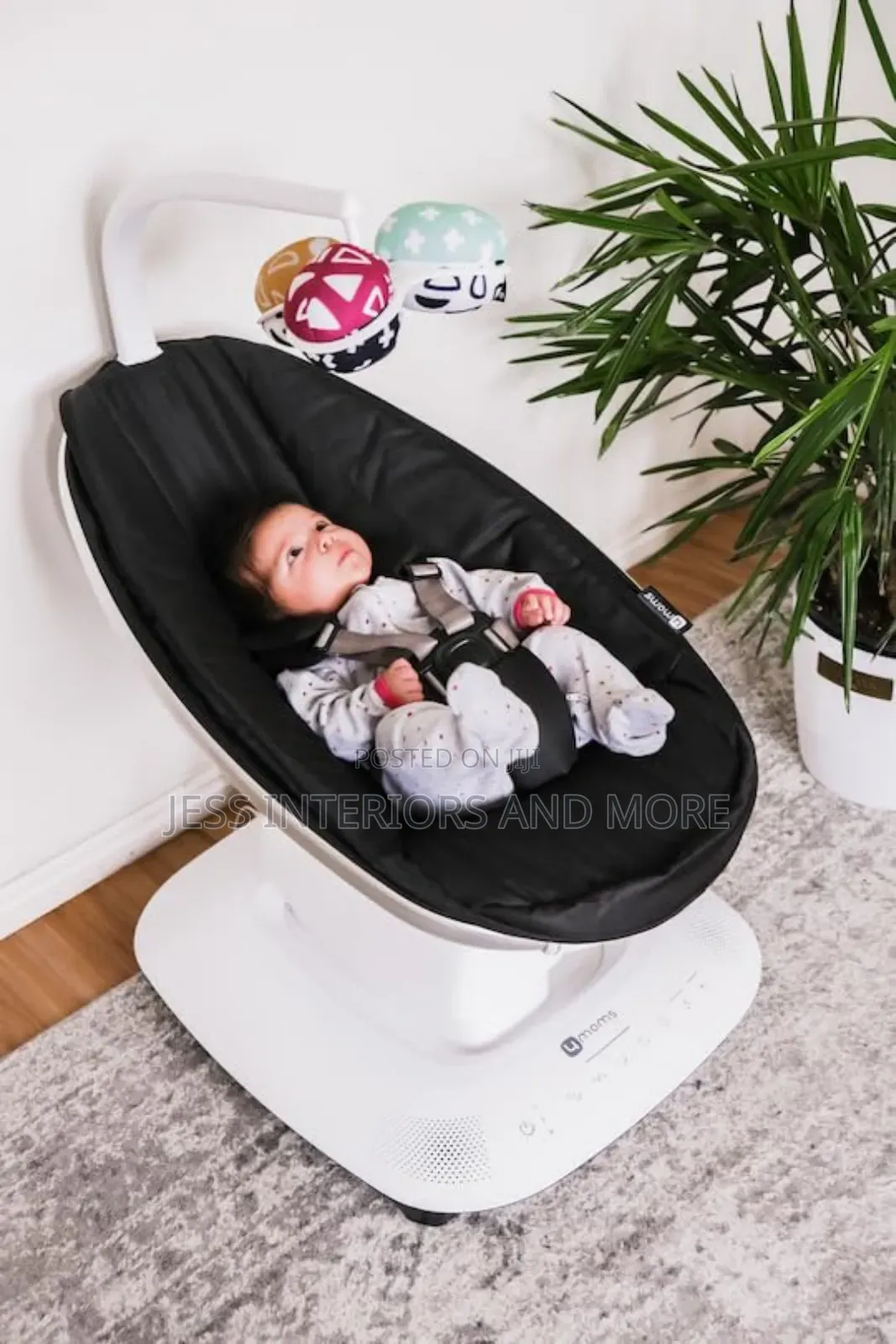 4moms Mamaroo Multi-Motion Baby Swing