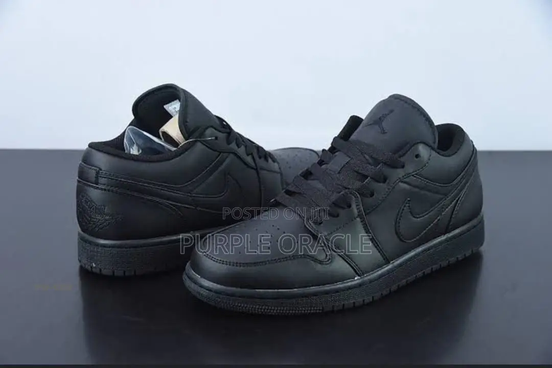 Breathable Black Sneaker for Gents by Nike.