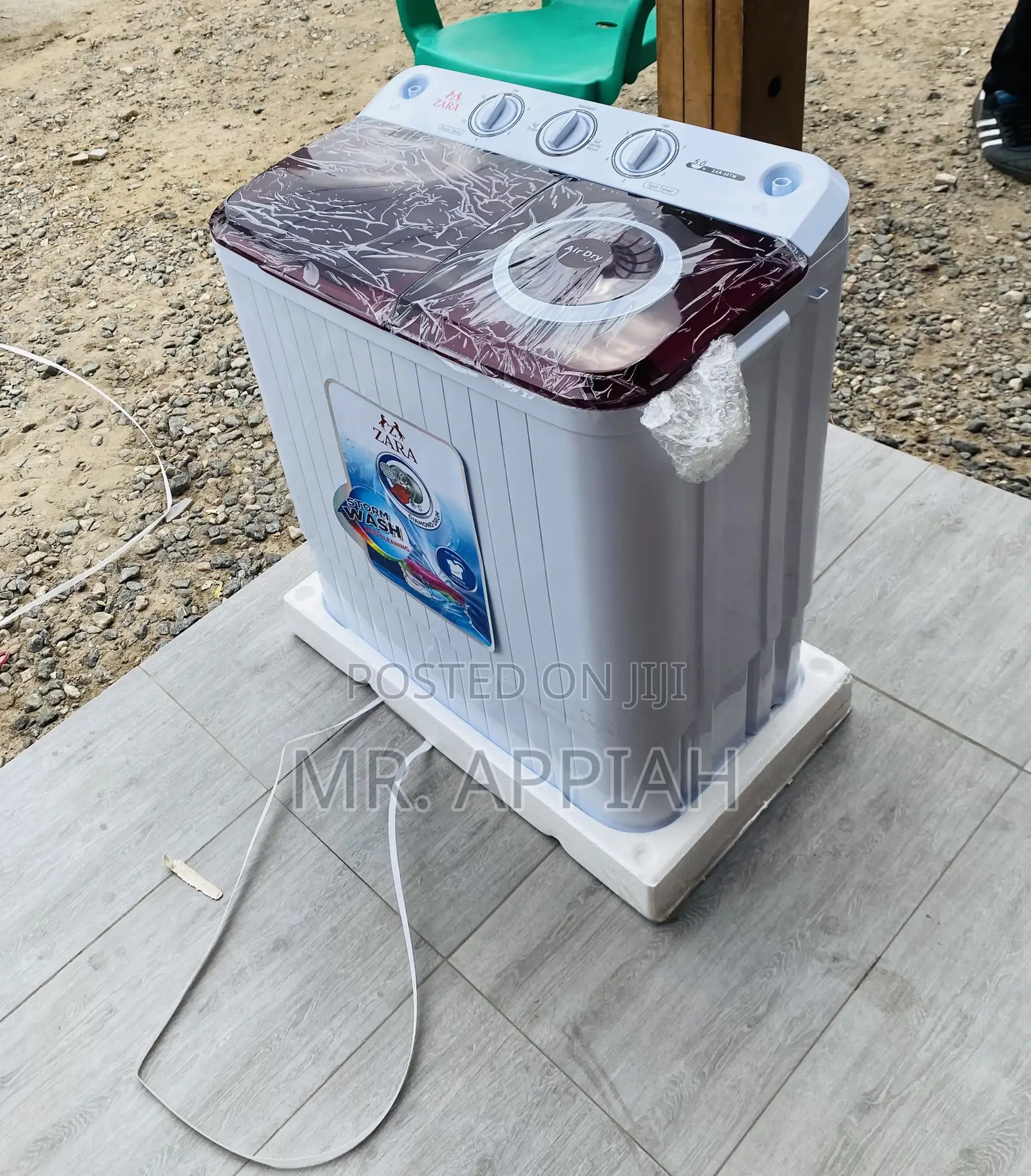 Elegantly Designed Zara 5kg Semi-Automatic Washing Machine.
