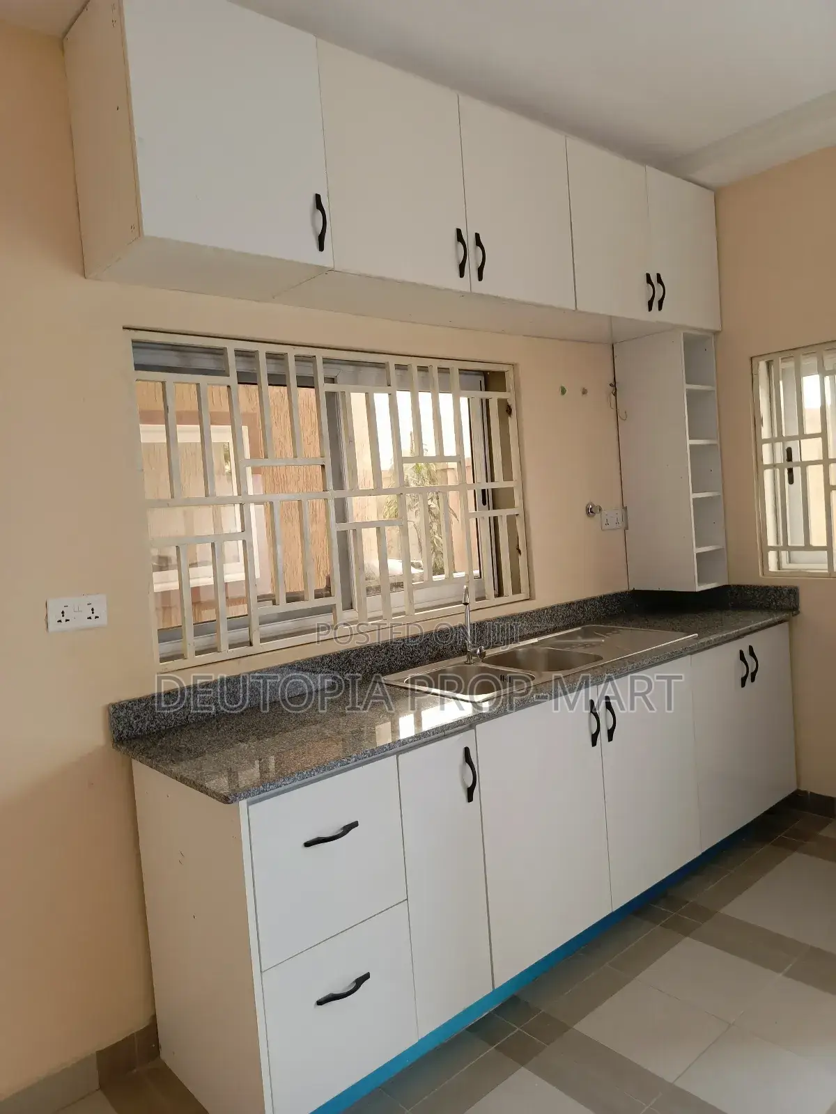 2bdrm Apartment in The Greens, Tema Metropolitan for rent