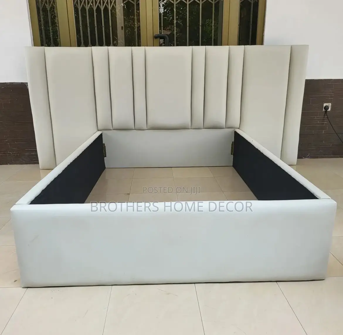 Luxurious Double Bedframe