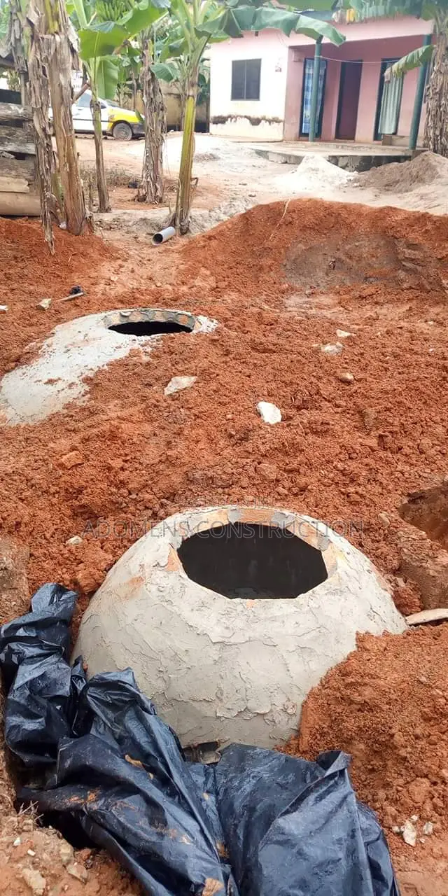 Biogas Toilet - Gas for Cooking