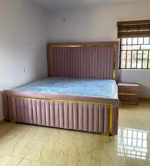 Luxurious Queen Size With Mattress One Side Cabinets