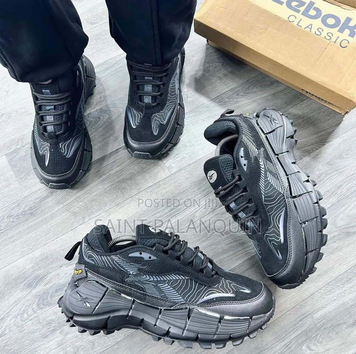 Reebok Sneakers