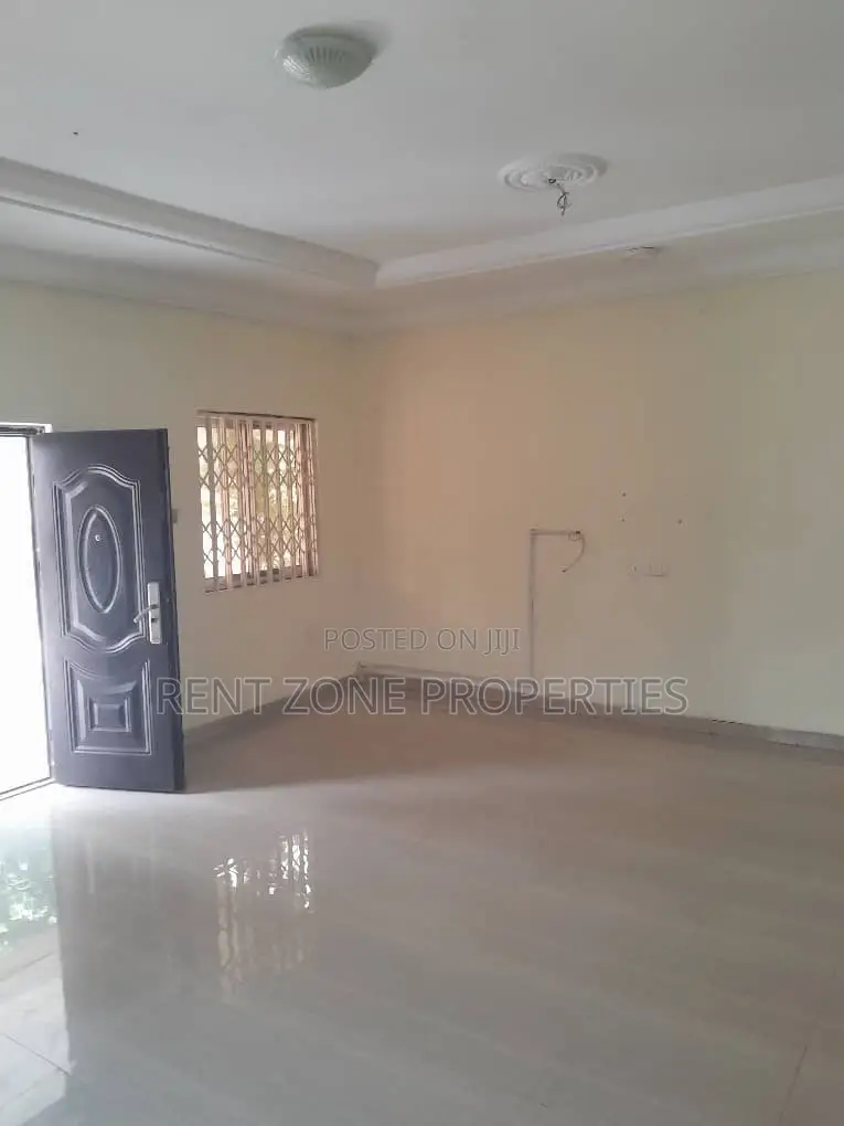 2bdrm Apartment in Ofankor for rent