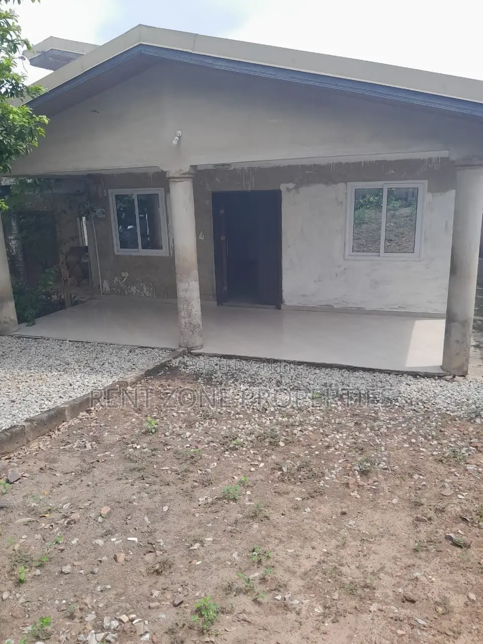 2bdrm Apartment in Ofankor for rent