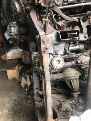 Nissan Navara 4x4 Front Aisle Complete 2008/15