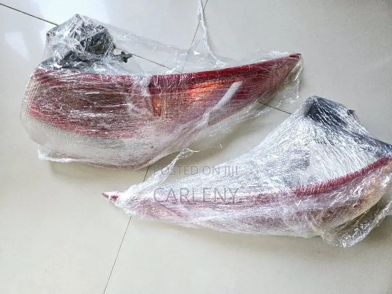 Taillight Escape 2013-19 Left Right Pair