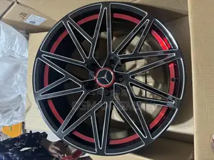 Photo - Mercedes Benz Rim Red and Black