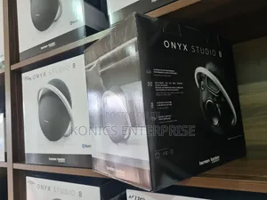 Onyx Studio 8