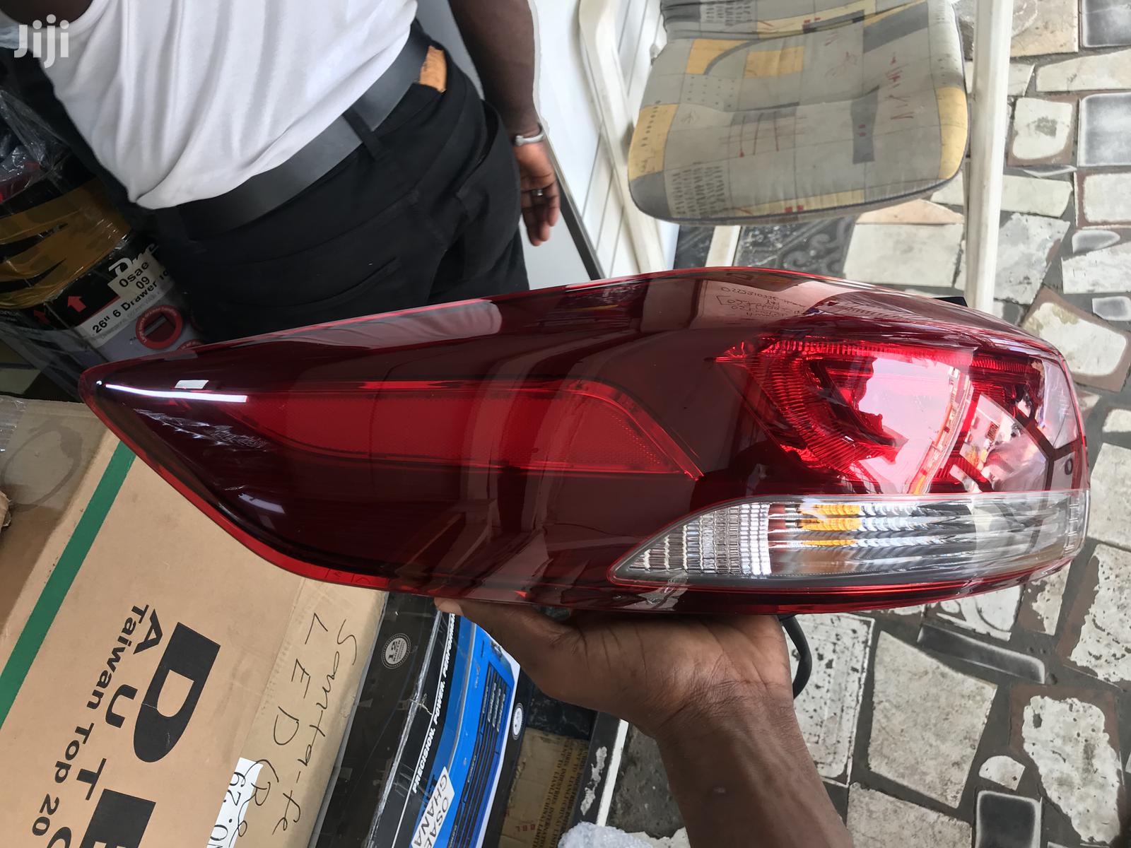 Hyundai Elantra 2016-2018 Tail Light Specs(LED) Pair