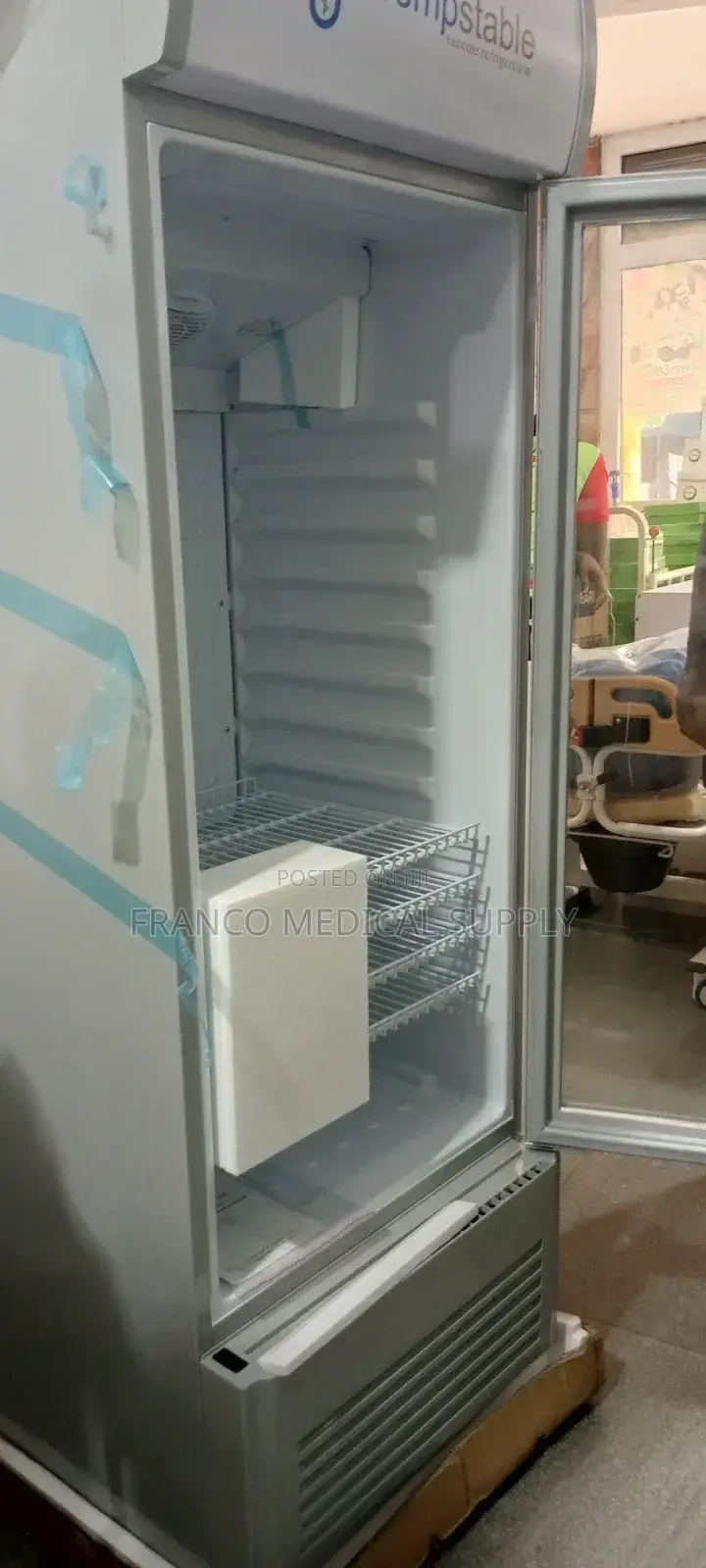 Vaccine Refrigerator ( Laboratory Fridge)