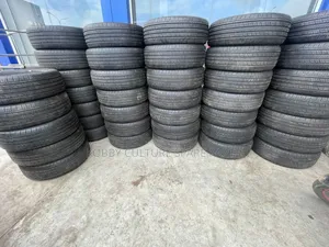Original Goodyear 235/60r18 Tyres Available for All Cars