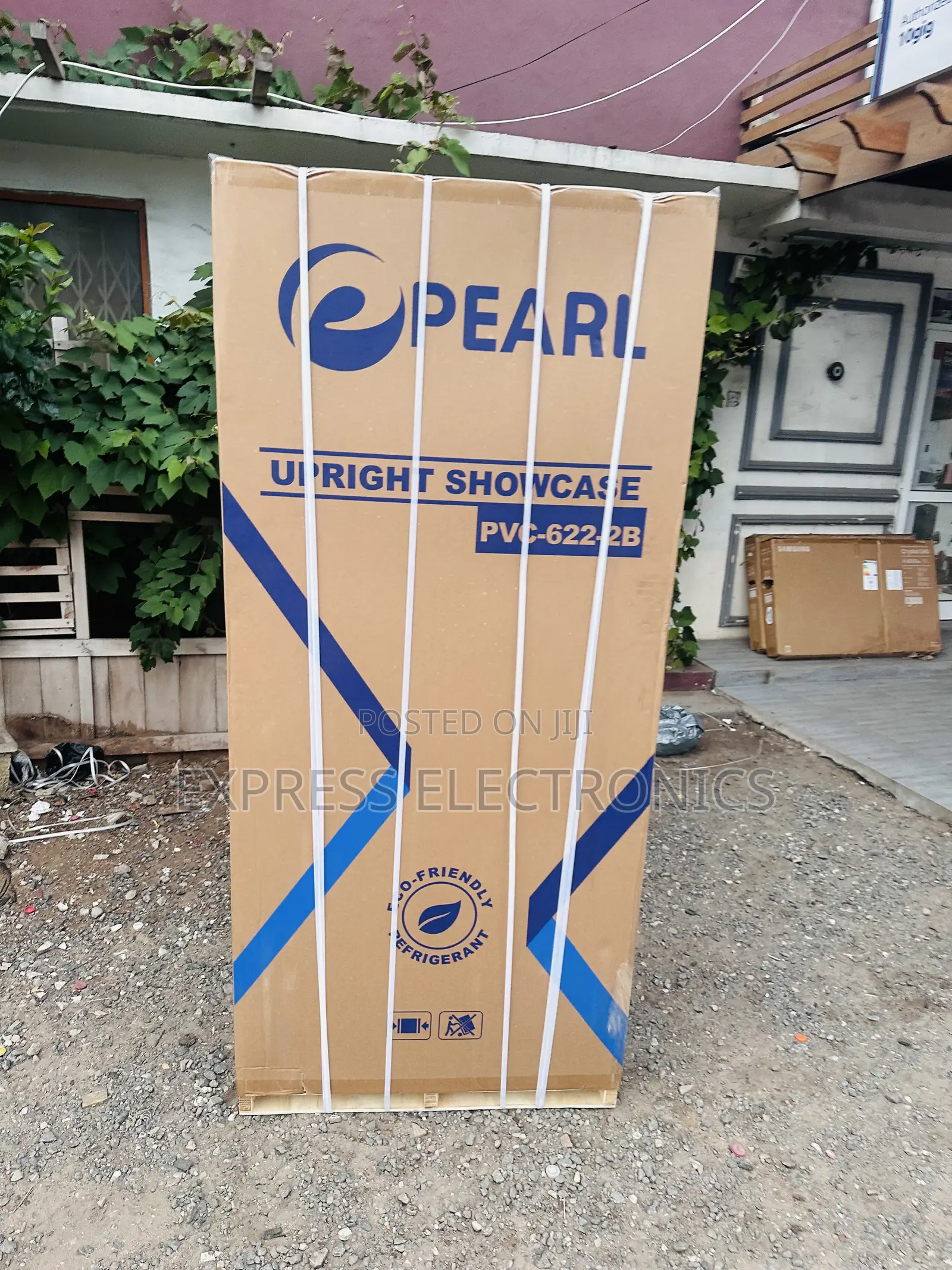 PVC-622-2B 500L Display Fridge Doubledoor Pearl Freestanding