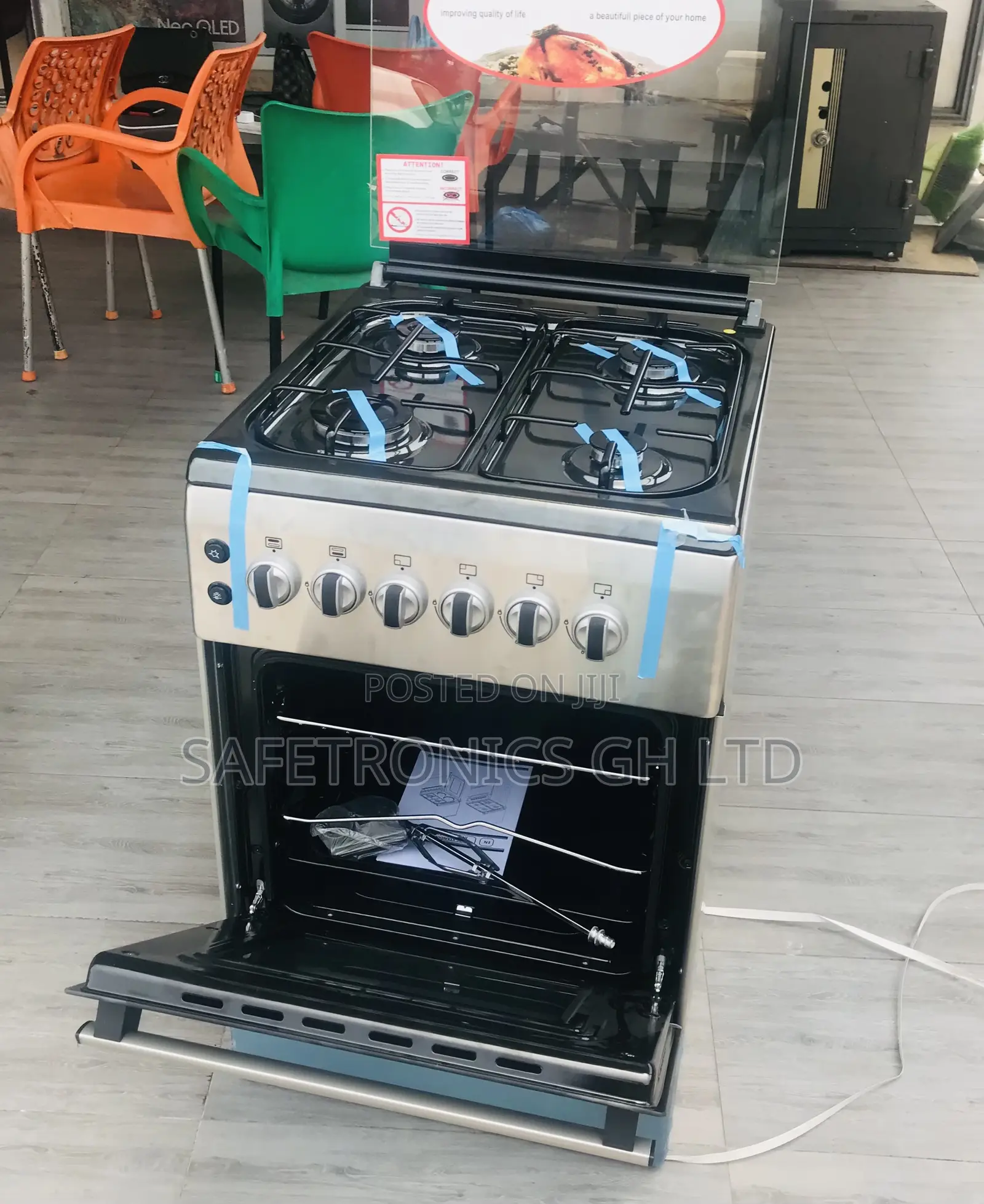 Essential 60by60 Ferre 4 Gas Oven: Grill (Gray) SMRT 