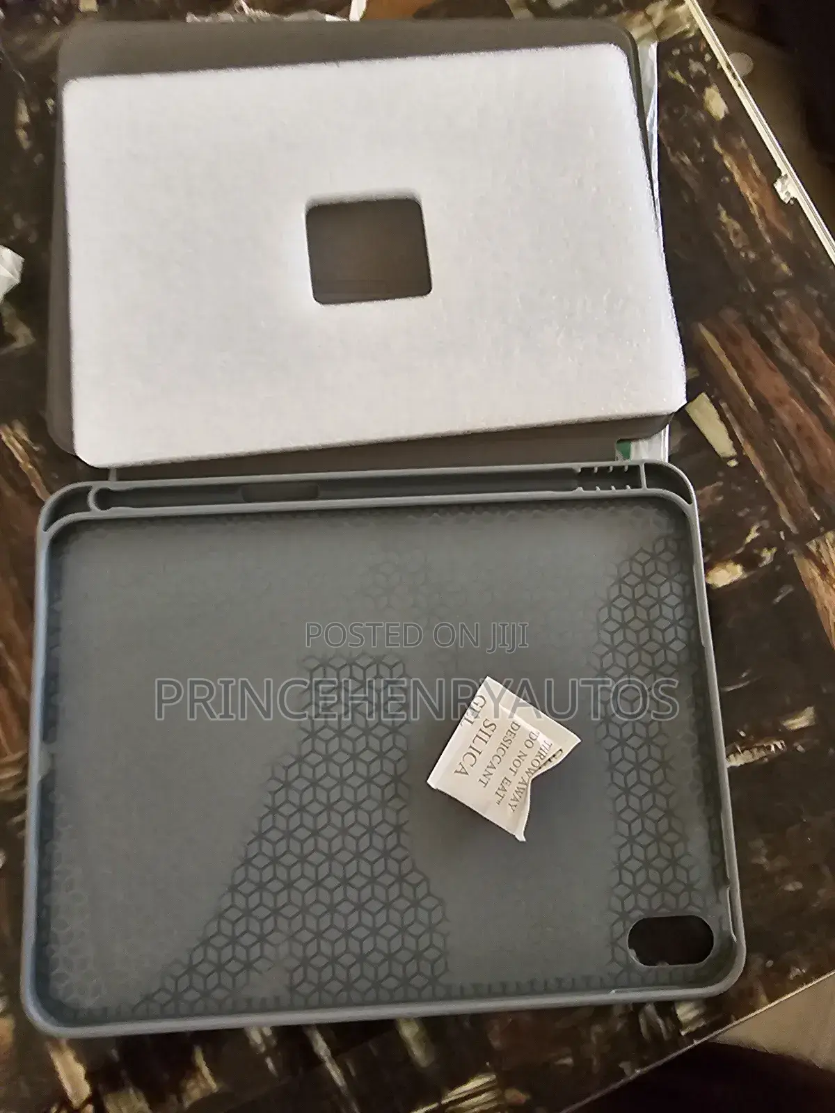 Soke Case for iPad 10th Gen(2022) With Pencil Holder
