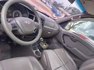 Hyundai Porter Container