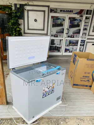 Pearl PCF 240, 200L Single Door Chest Freezer + Glass Lid.