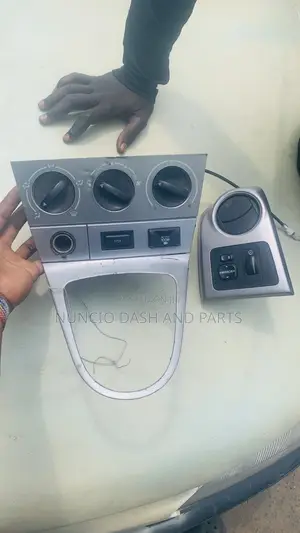 Pontiac Vibe/ Toyota Matrix Ac Vent