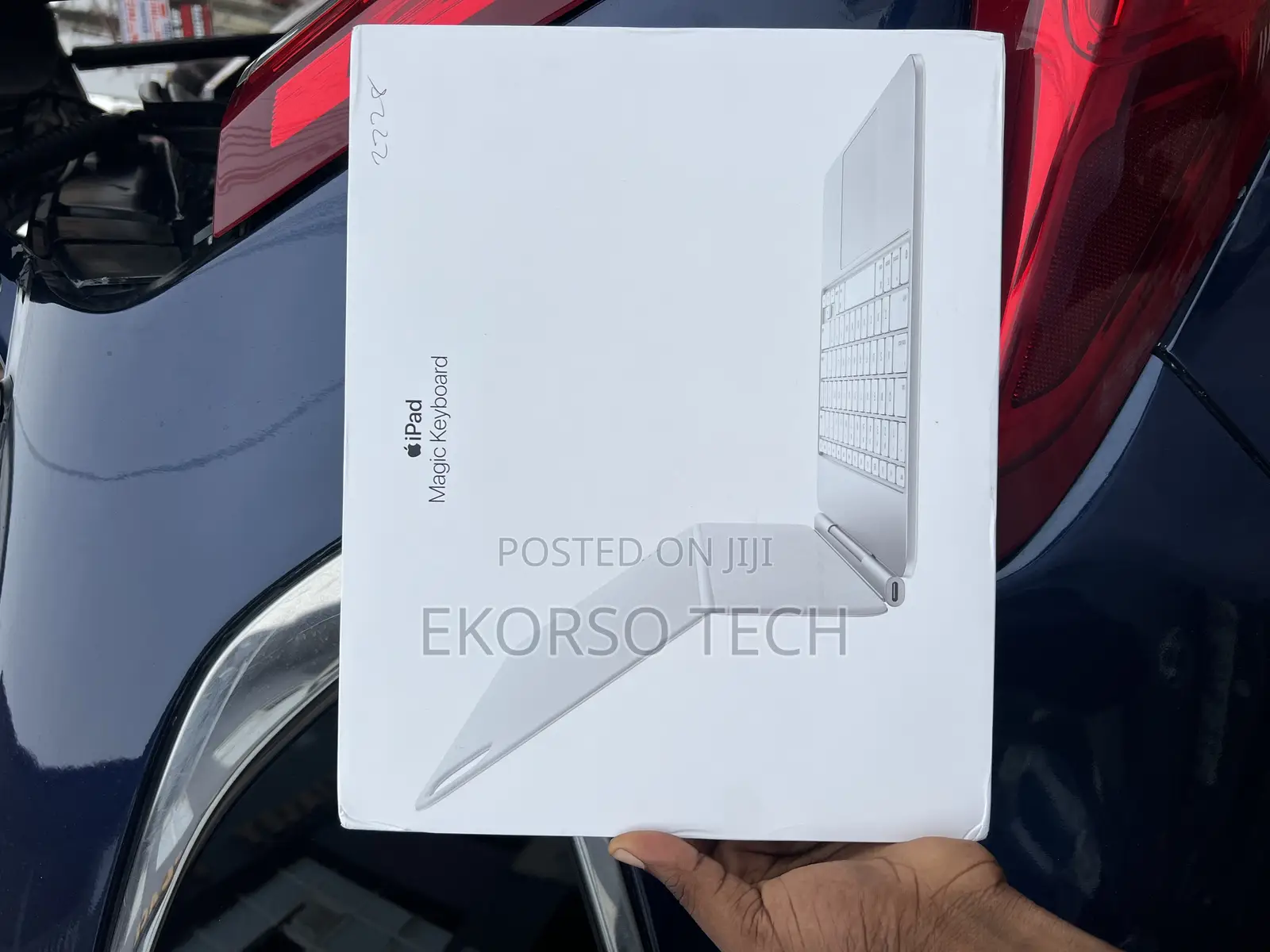 M4 Magic Keyboard 13inches