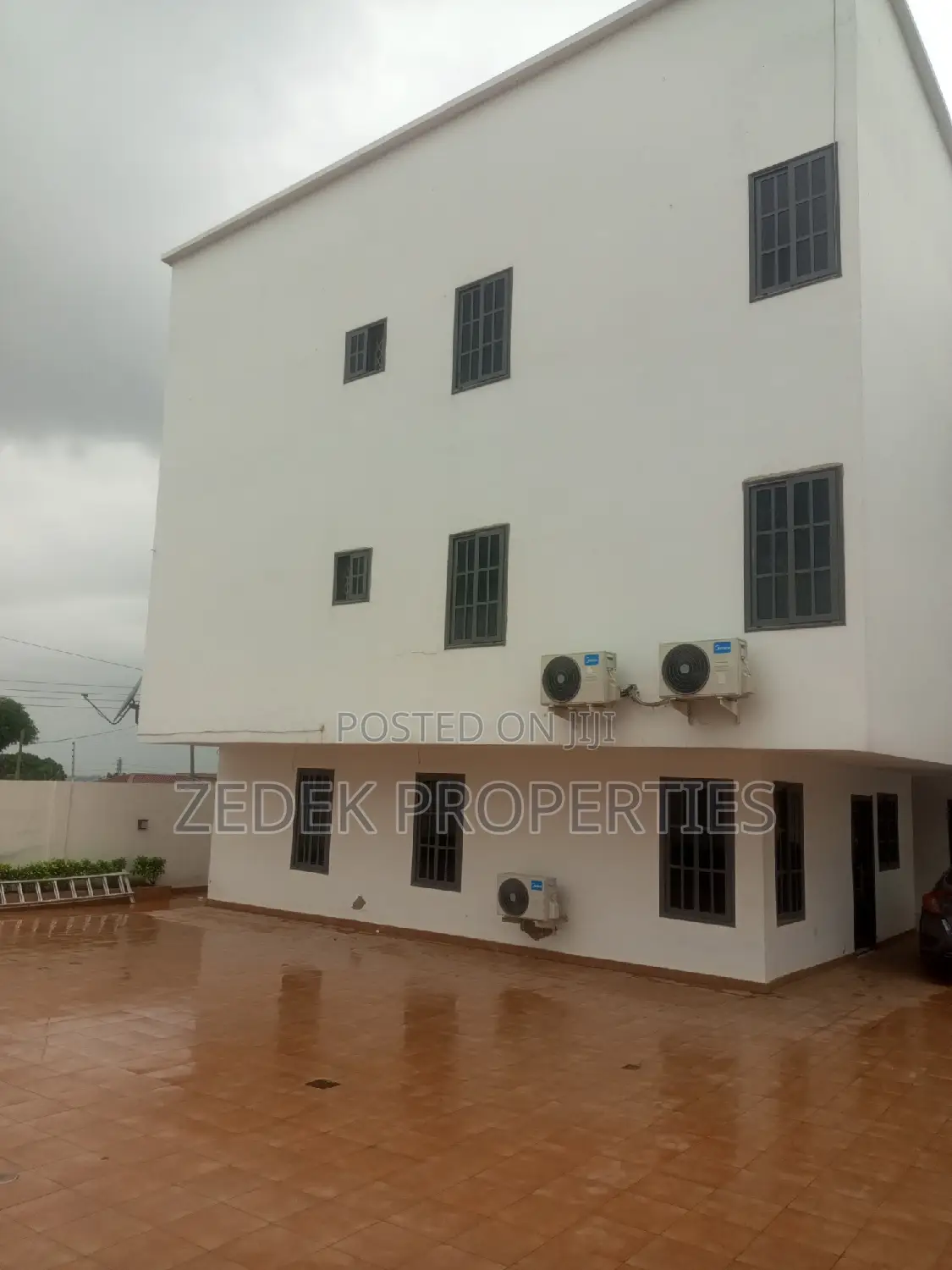 3bdrm Apartment in Kwabenya Acp, Ashomang Estate for rent