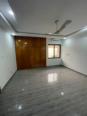 5bdrm Bungalow in Emefs Estate, Tema Metropolitan for sale