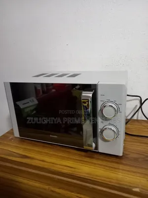17.L Breville Microwave From Uk