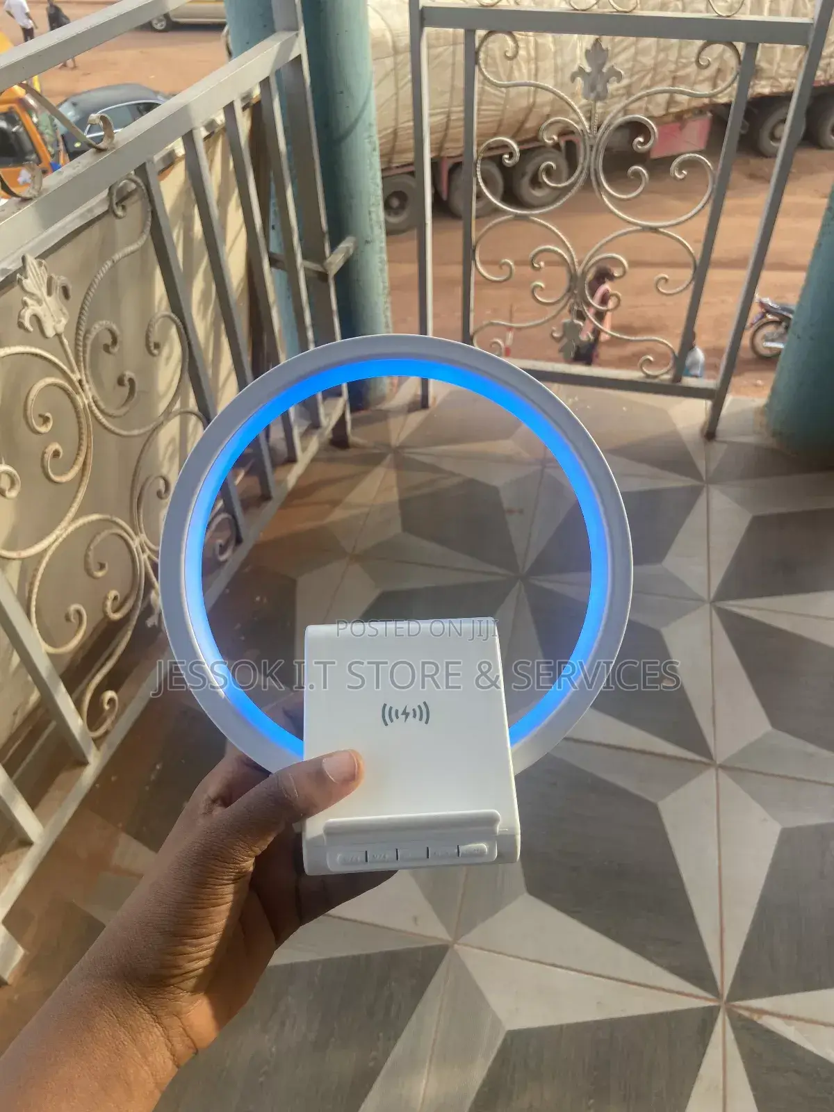 Led Wireless Charging With Speaker