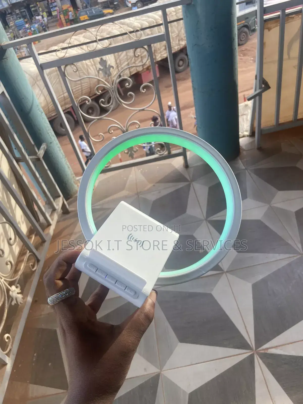 Led Wireless Charging With Speaker