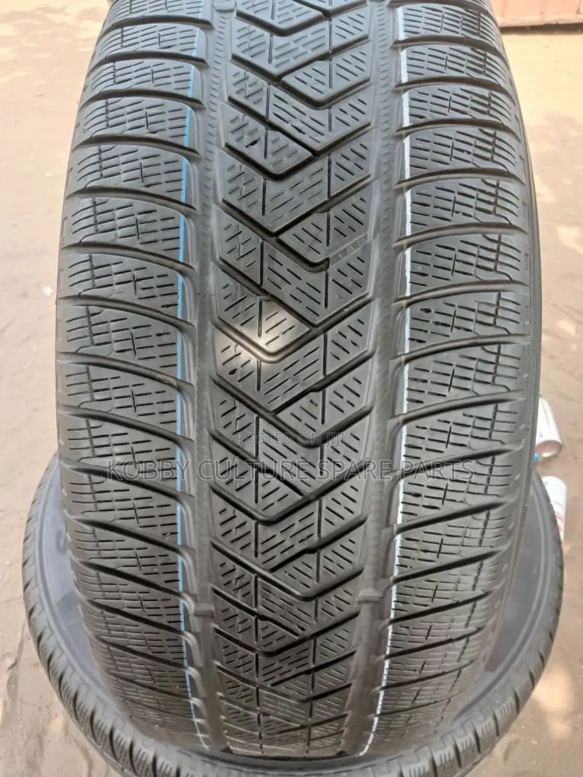 Original First Grade Used Tyres Available 275/55r19