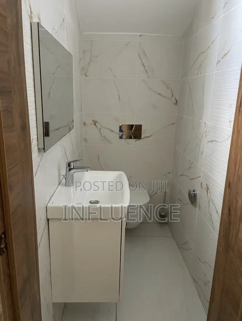Furnished 3bdrm Penthouse in East Legon for rent
