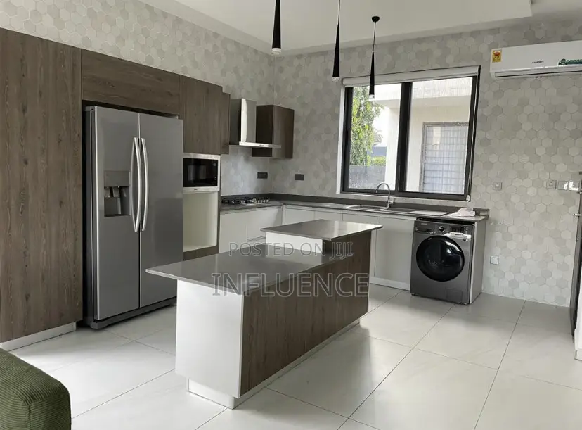 Furnished 3bdrm Penthouse in East Legon for rent
