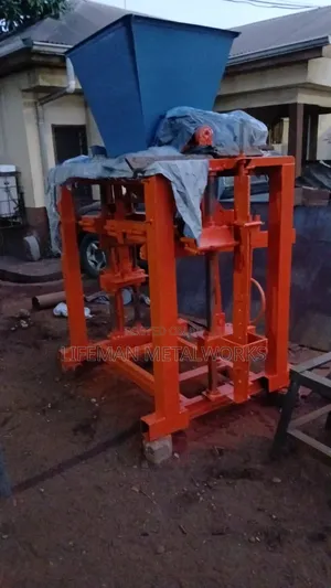 Semi Automatic Block Machine Lm