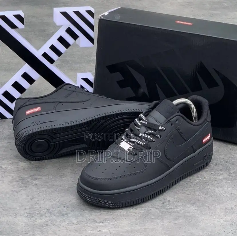 Airforce X Supreme . Black . Comes in Box . All Sizes
