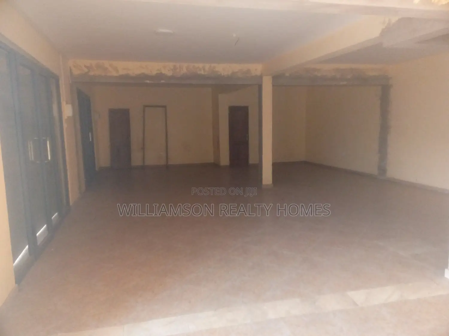 3 in 1 Triple Roadside Shop/Store/Showroom/Warehouse,Spintex