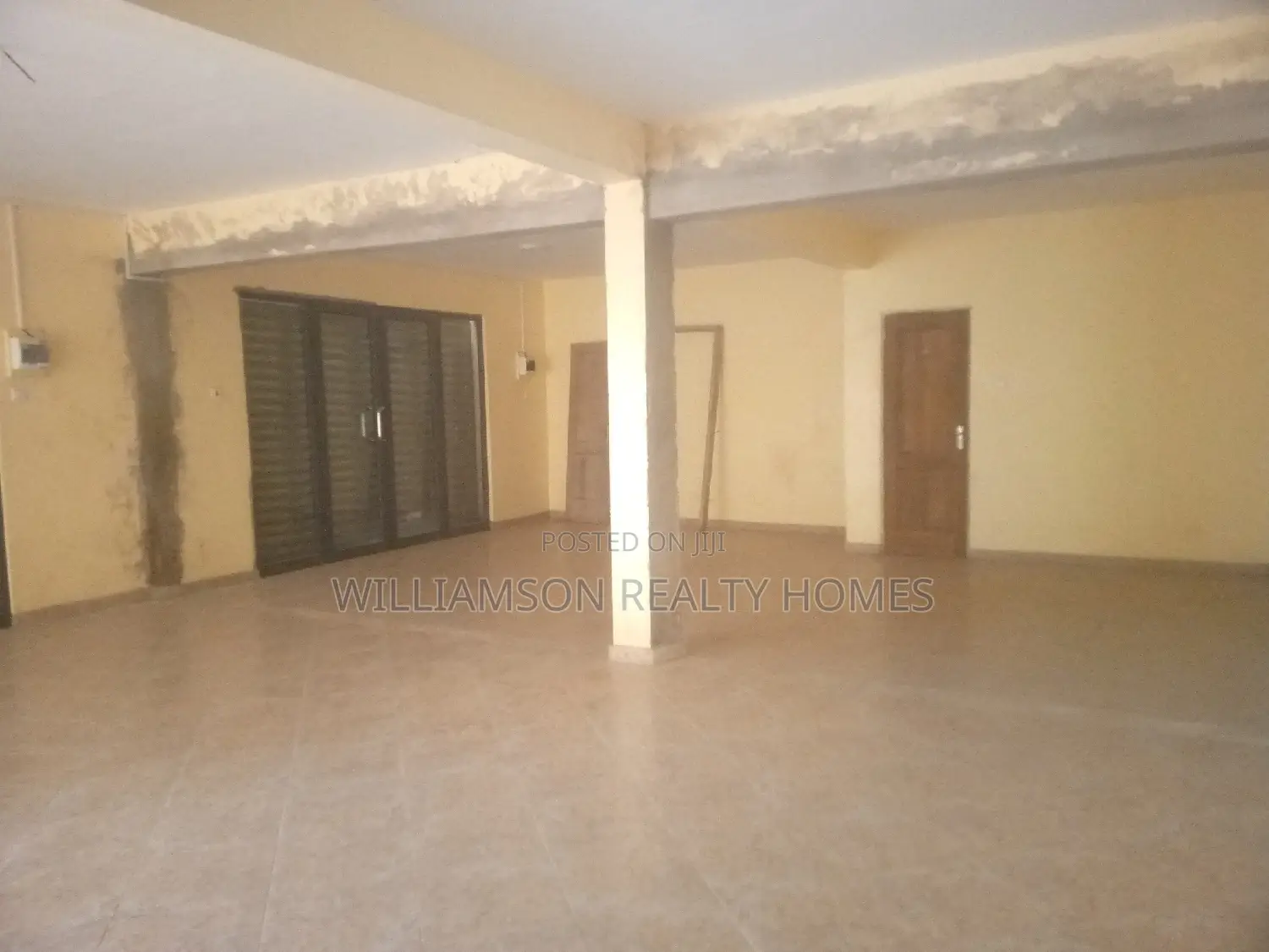 3 in 1 Triple Roadside Shop/Store/Showroom/Warehouse,Spintex