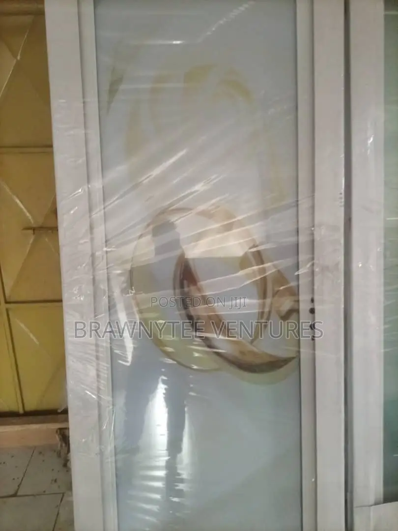 Brawnytee D Glass Bathroom Door