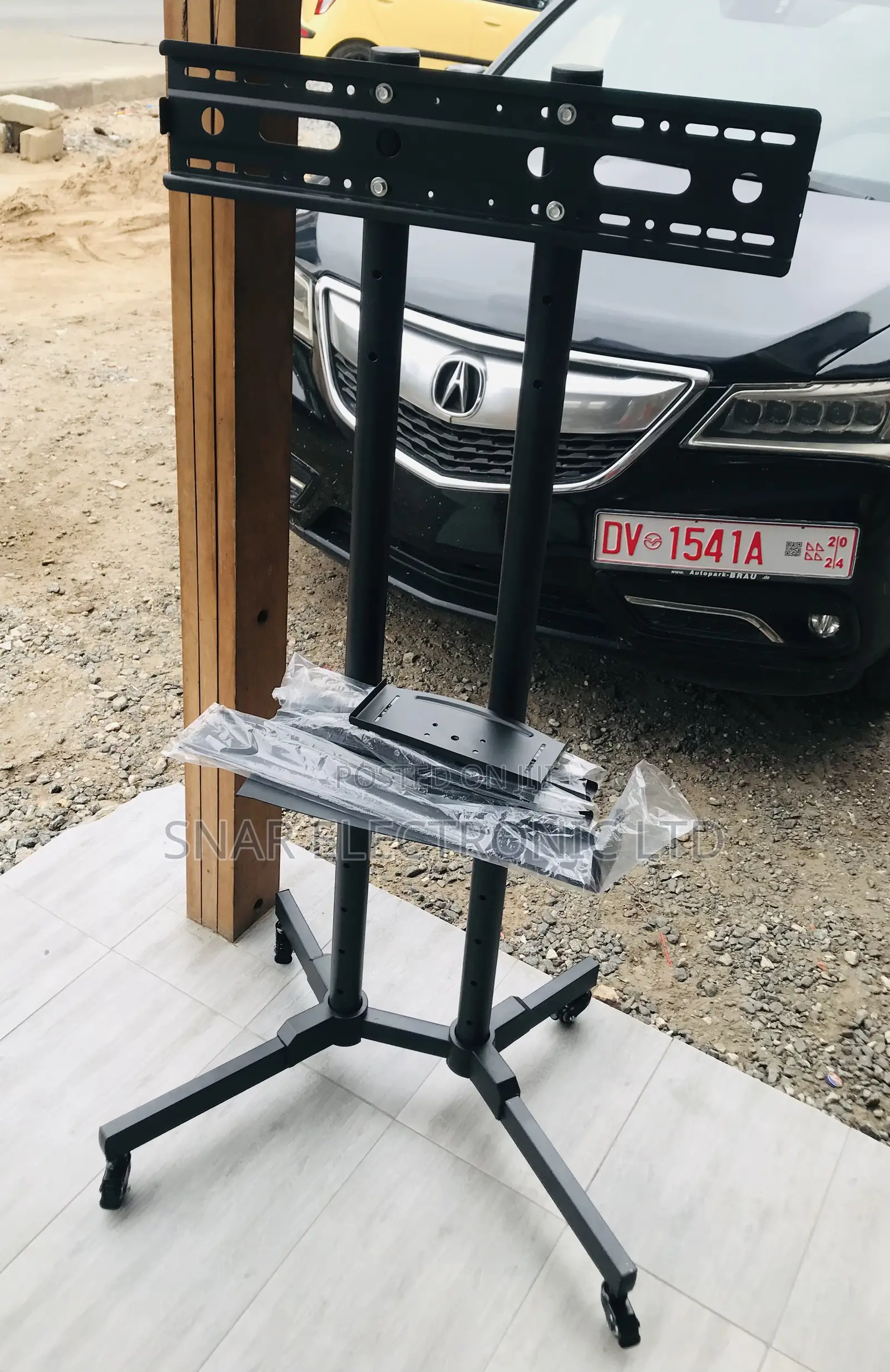 Mobility TV Stand With Wheels Height Adjustable 32-65"