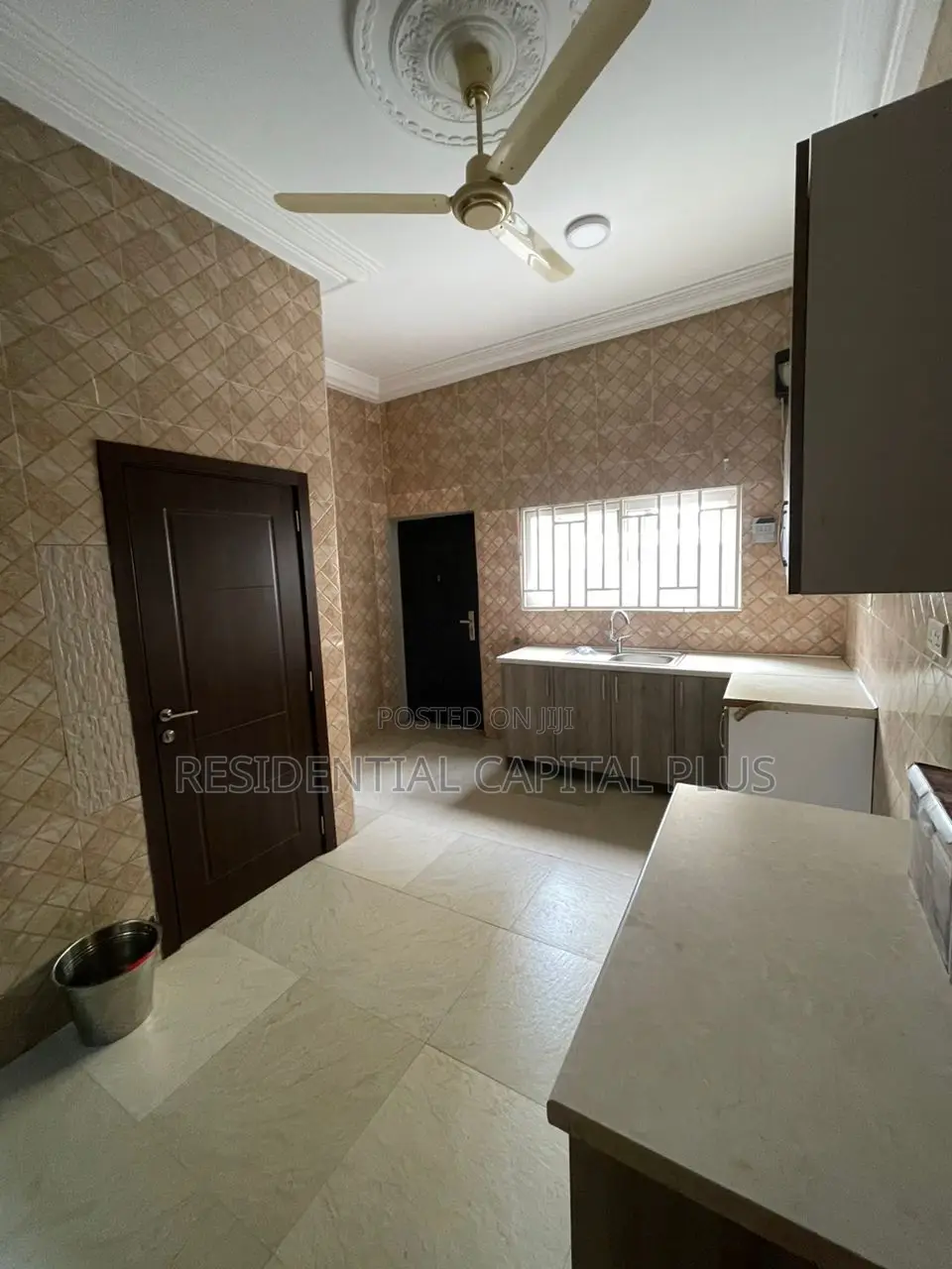 3bdrm Apartment in Spintex, Coca Cola for sale