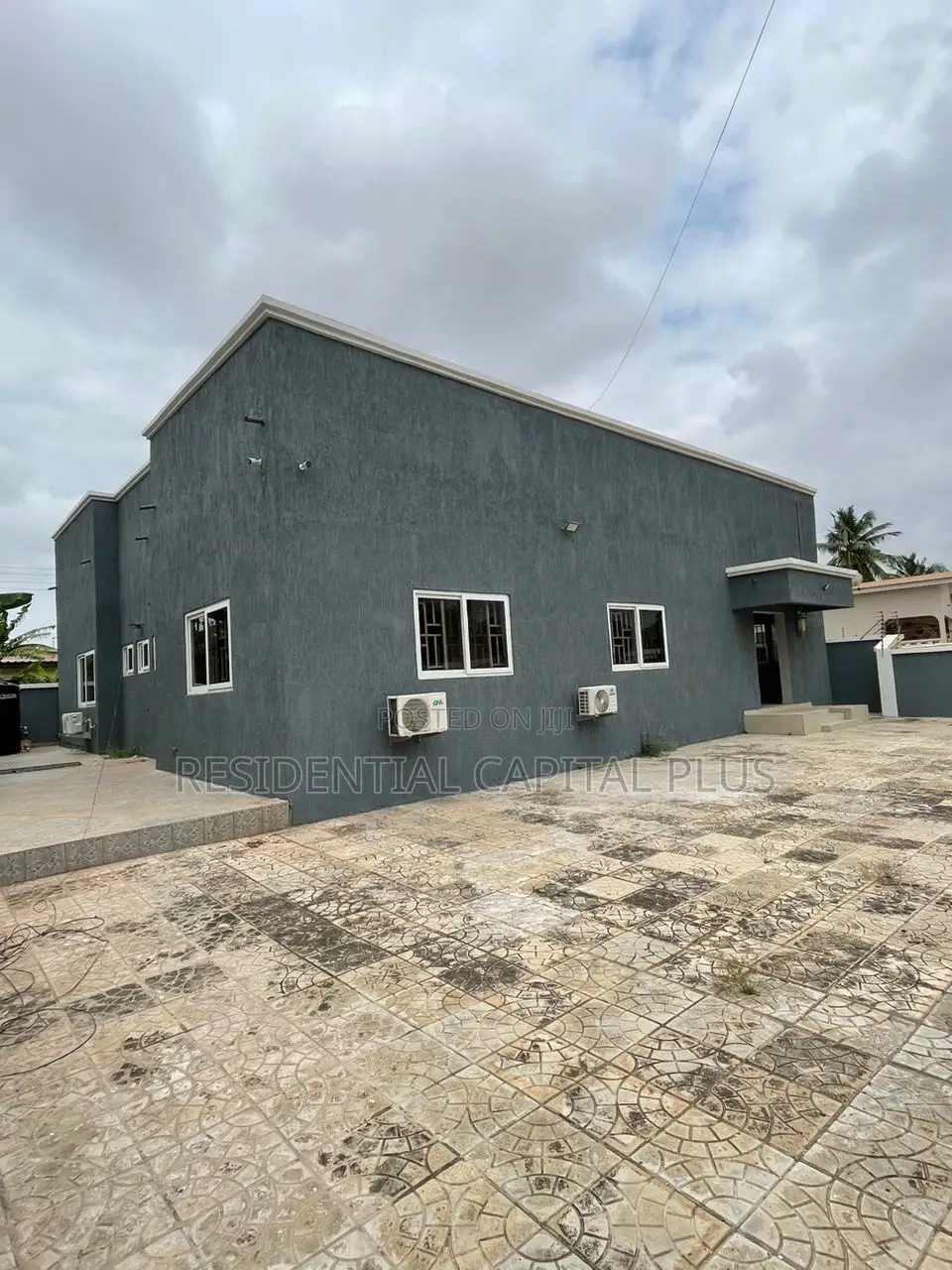 3bdrm Apartment in Spintex, Coca Cola for sale