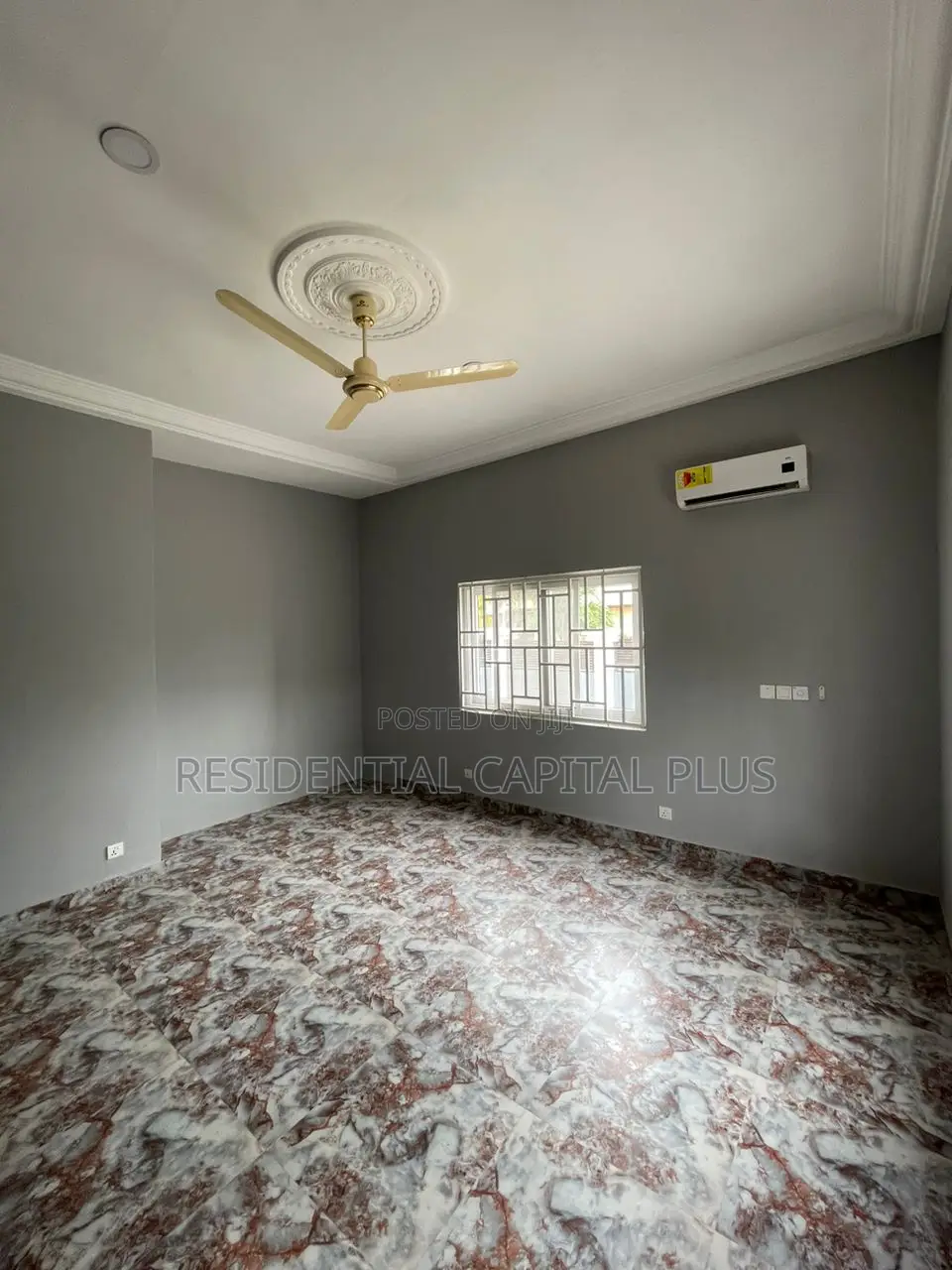 3bdrm Apartment in Spintex, Coca Cola for sale