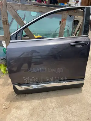 Cr-v 2020 Left Front Door Complete