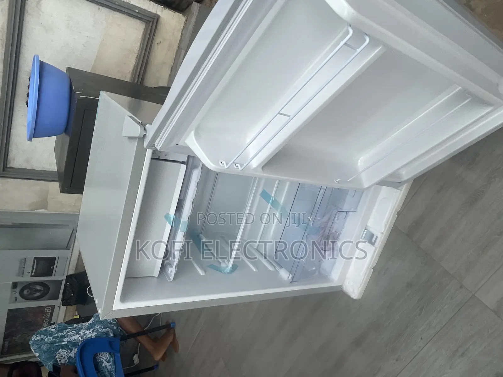 Zara (11s) Tabletop Single Door 80lwith Powerful Compressor