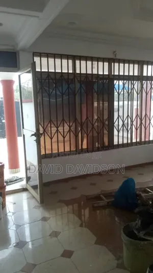 3bdrm Mansion in Executive 3 Bedroom, Tema Metropolitan for rent