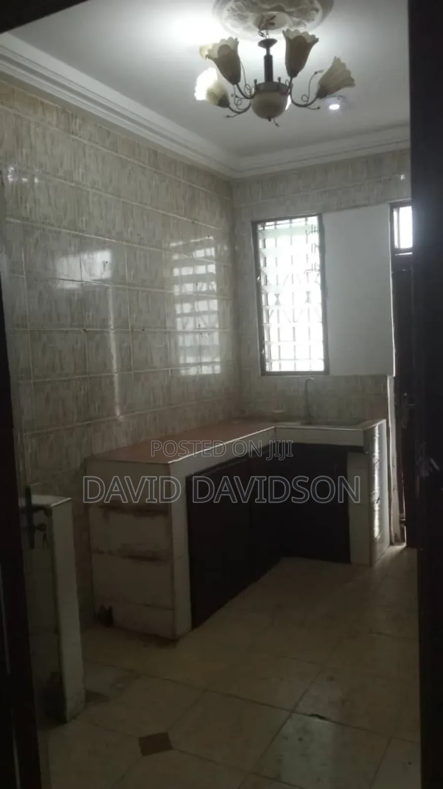 3bdrm Mansion in Executive 3 Bedroom, Tema Metropolitan for rent
