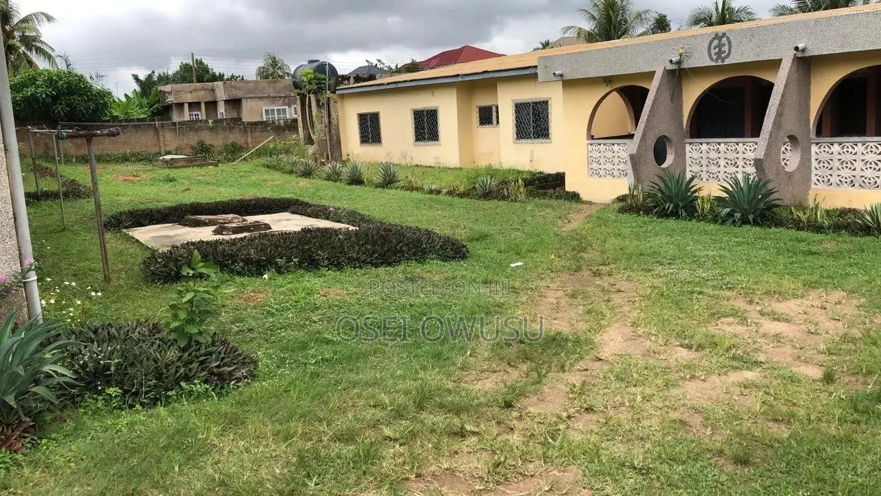 1bdrm Apartment in Near Old Estate, New-Juaben Municipal for rent